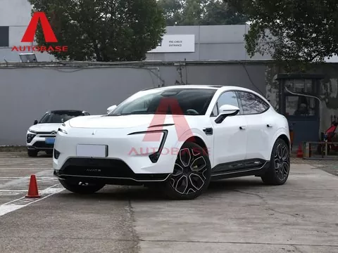 Avatr 11 este un vehicul care combină informații și lux