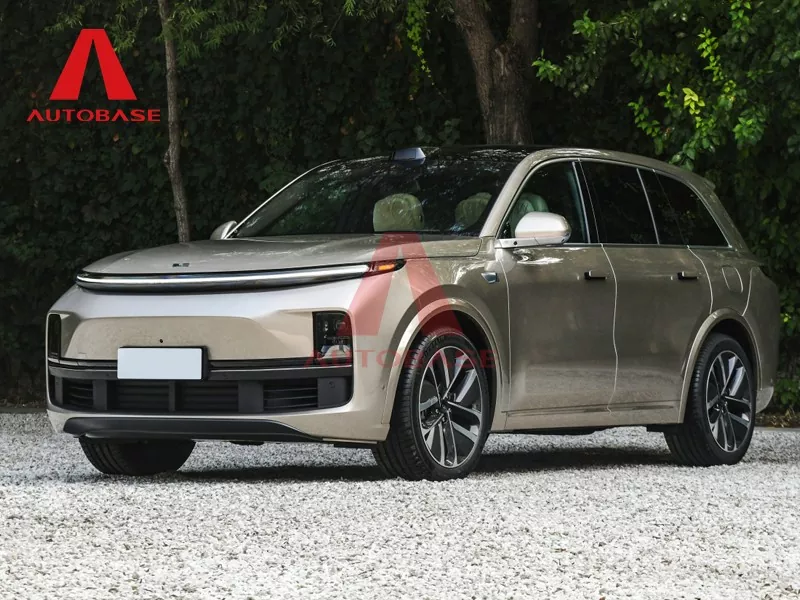 Este Lixiang L8 SUV-ul de lux pentru familie pentru era electrică modernă