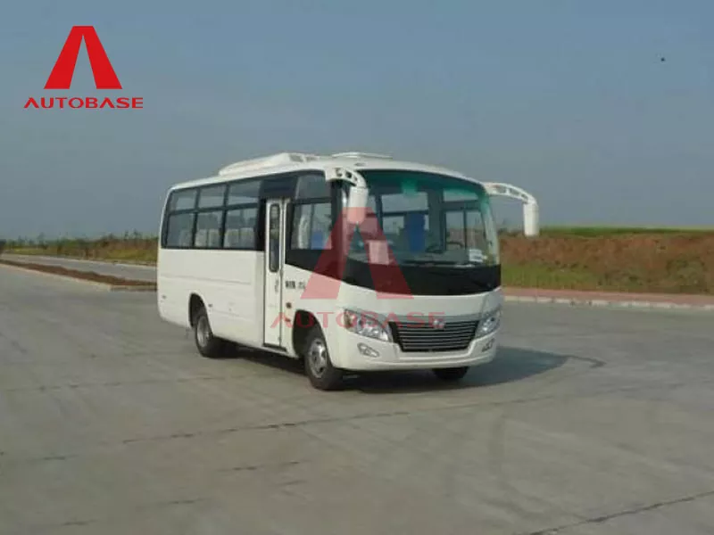 Antrenor de pasageri Dongfeng
